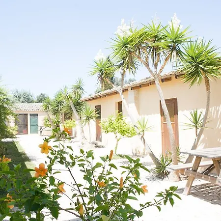 Affittacamere Tenuta Cancaleo *