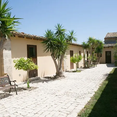 Affittacamere Tenuta Cancaleo *